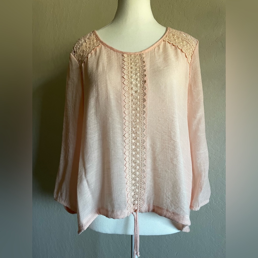 5 for $35 Peachy pink boho top